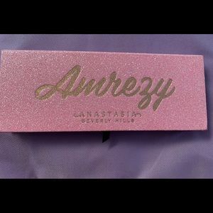 Amrezy Palette